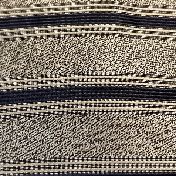 VALERIO GARATI MENS TIE GOLD & Navy Blue Striped 4” X 60” Hand Made Silk Necktie - Picture 2 of 6